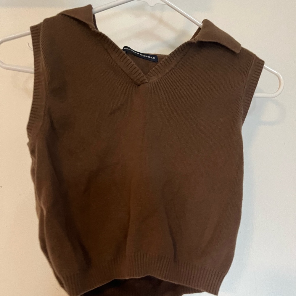BRANDY MELVILLE BROWN SWEATER VEST